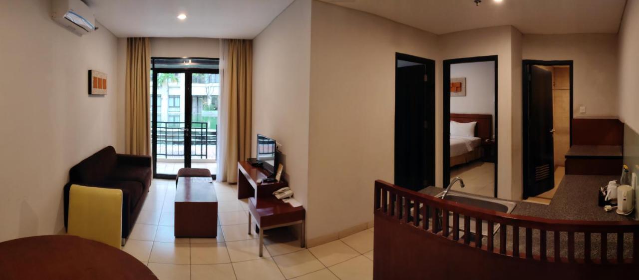 Grand Kuta Hotel&Residence Legian Exterior foto