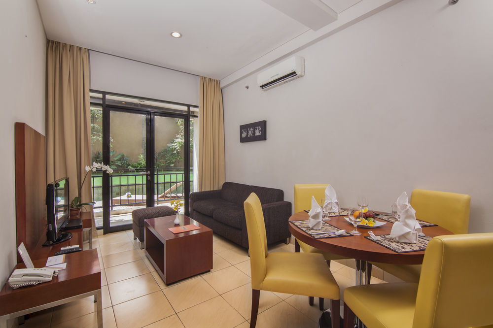 Grand Kuta Hotel&Residence Legian Exterior foto