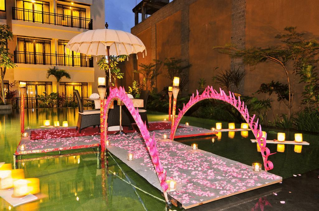 Grand Kuta Hotel&Residence Legian Exterior foto